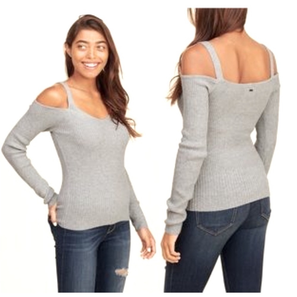 COPY - Hollister Slim Cold Shoulder Sweater